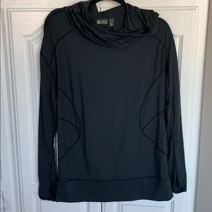 Zella long sleeve hooded training top